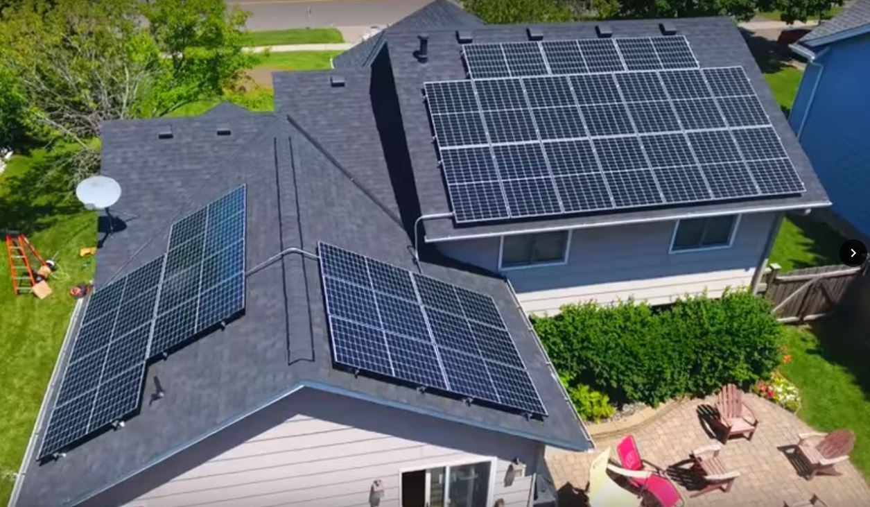 how to connect a solar panel to your house